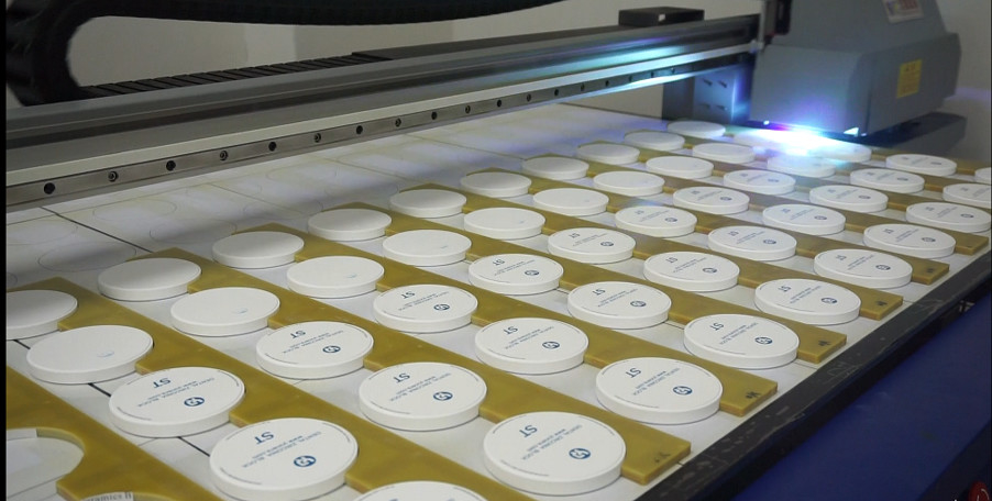Shenzhen Yurucheng Dental Materials Co., Ltd manufacturer production line
