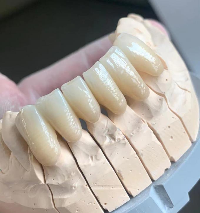57% CAD CAM CNC Dental Multilayer Zirconia Block For 5 Axis Milling