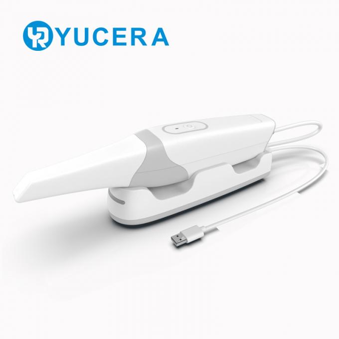 Yucera escáner intraoral en uso clínico