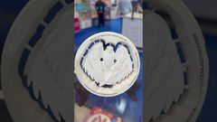 When dental tools become paintbrushes.How? YRC-5X milling + 3D PLUS’s layers zirconia block = art.